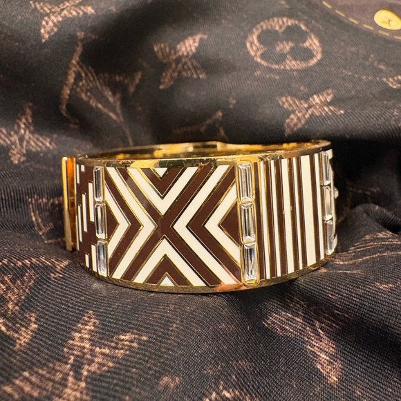 Henri Bendel Brown and White Striped Bracelet - Picture 2 of 9